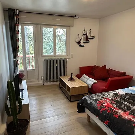 Jolie Vue Wifi Apartment